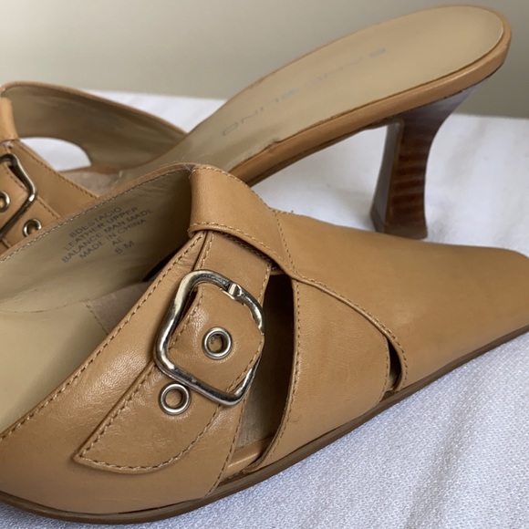 Bandolino Slides Tan Silver Buckle - Picture 7 of 12